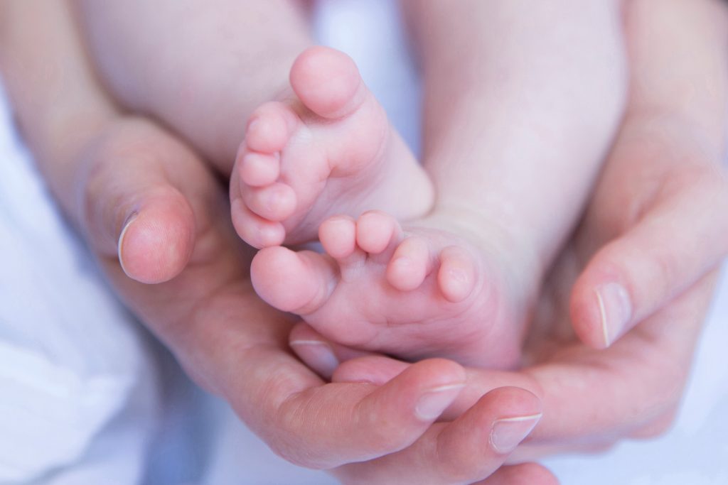 A Massage Can Stop A Crying Baby 2 A Massage Can Stop A Crying Baby 2