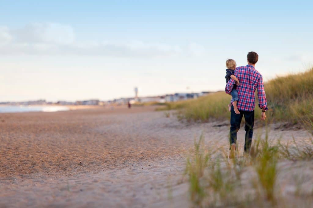 What Is Attachment Parenting? 4 What Is Attachment Parenting? 3