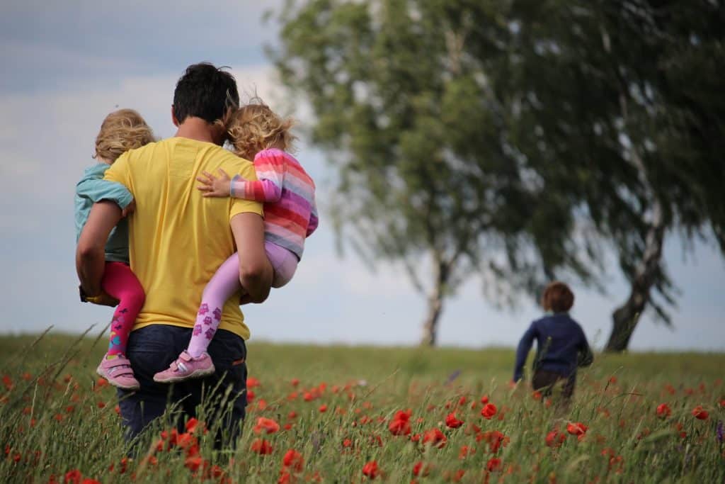 10 Principles on Raising Children of Character 1 10 Principles on Raising Children of Character