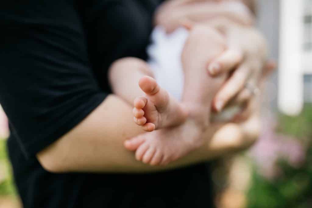 Do I Need to Breastfeed My Baby? 1 Do I Need to Breastfeed My Baby?