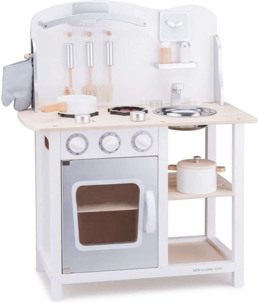 What is the best Kids Play Kitchen? 5 New Classic Toys Kitchenette